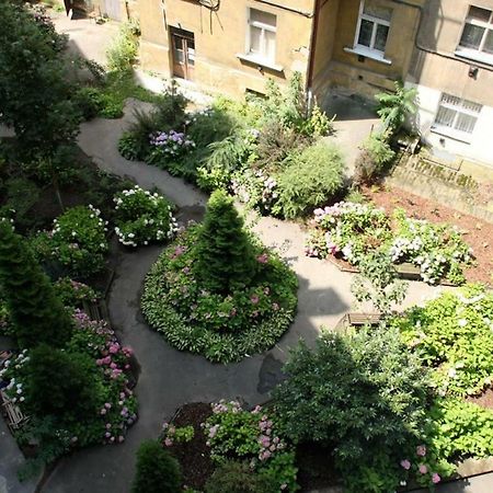 Spacious Elegance In The Heart Of Old Town Prag Exterior foto