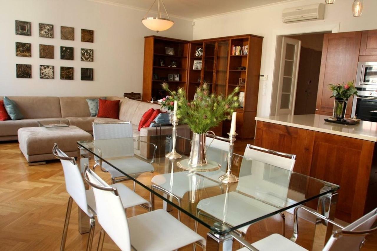 Spacious Elegance In The Heart Of Old Town Prag Exterior foto